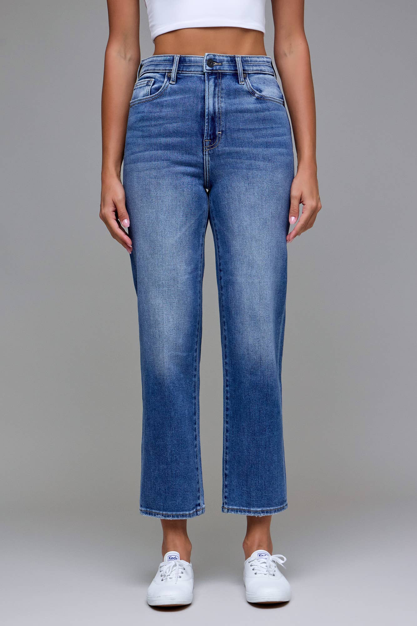 Dee Jeans