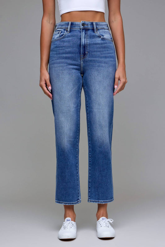 Dee Jeans