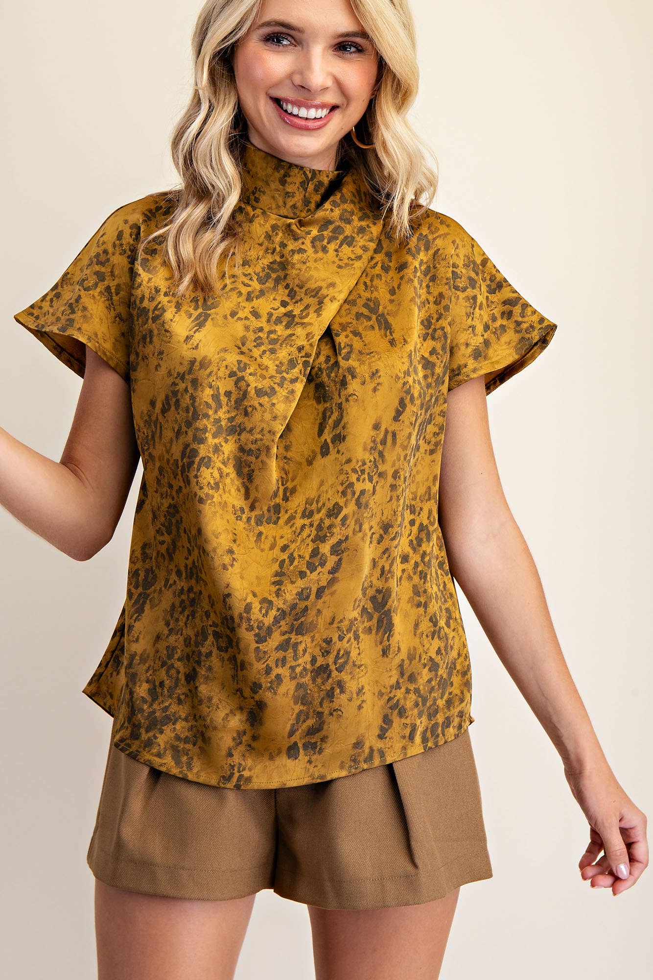 Mandarin Collar Short Sleeve Top