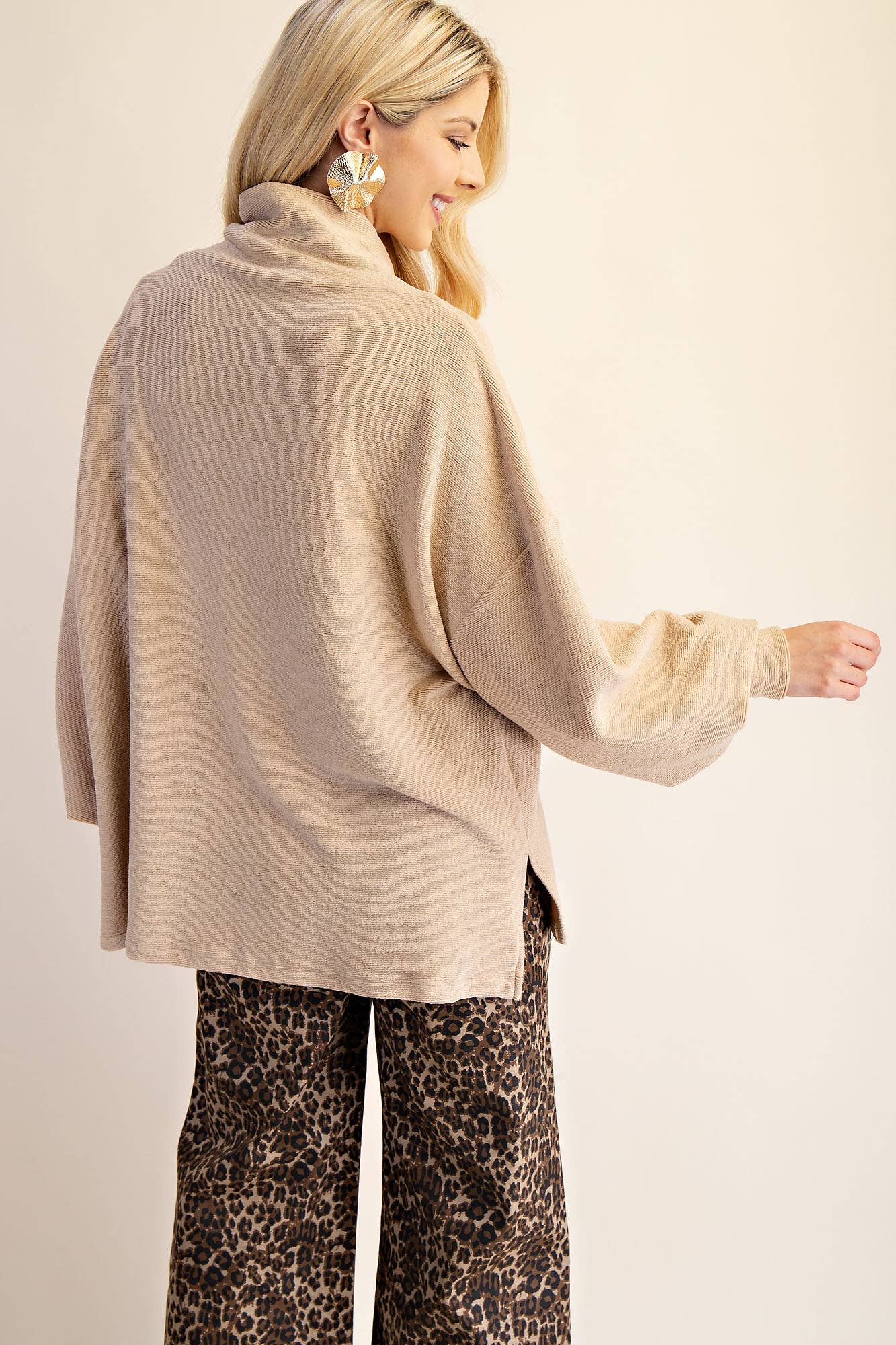 Mock Neck Balloon Sleeve Knit Top