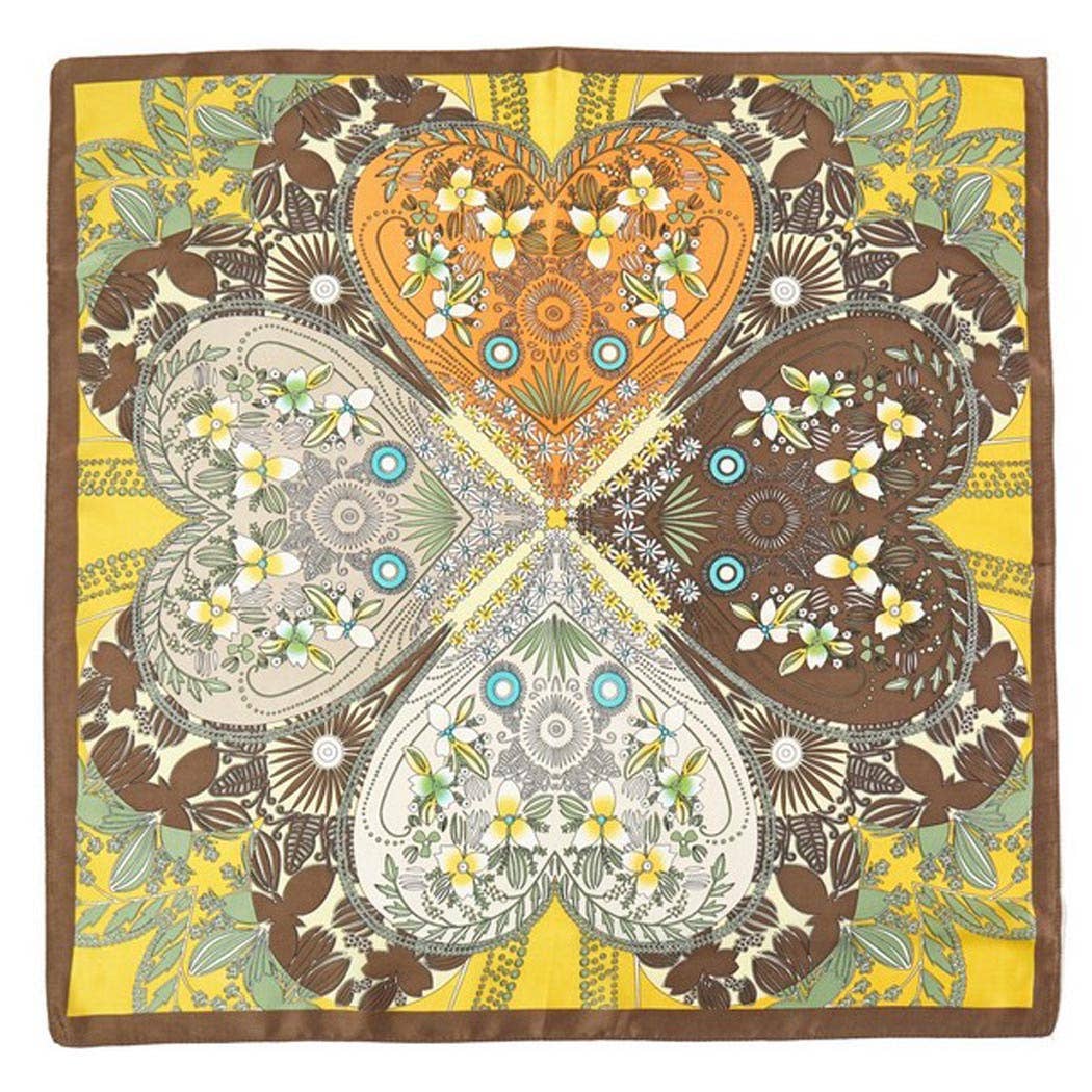 FOUR-LEAF CLOVER AND FLOWER BANDANA