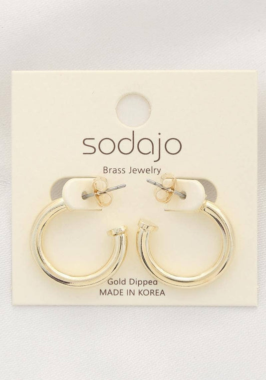 OPEN HOOP EARRING