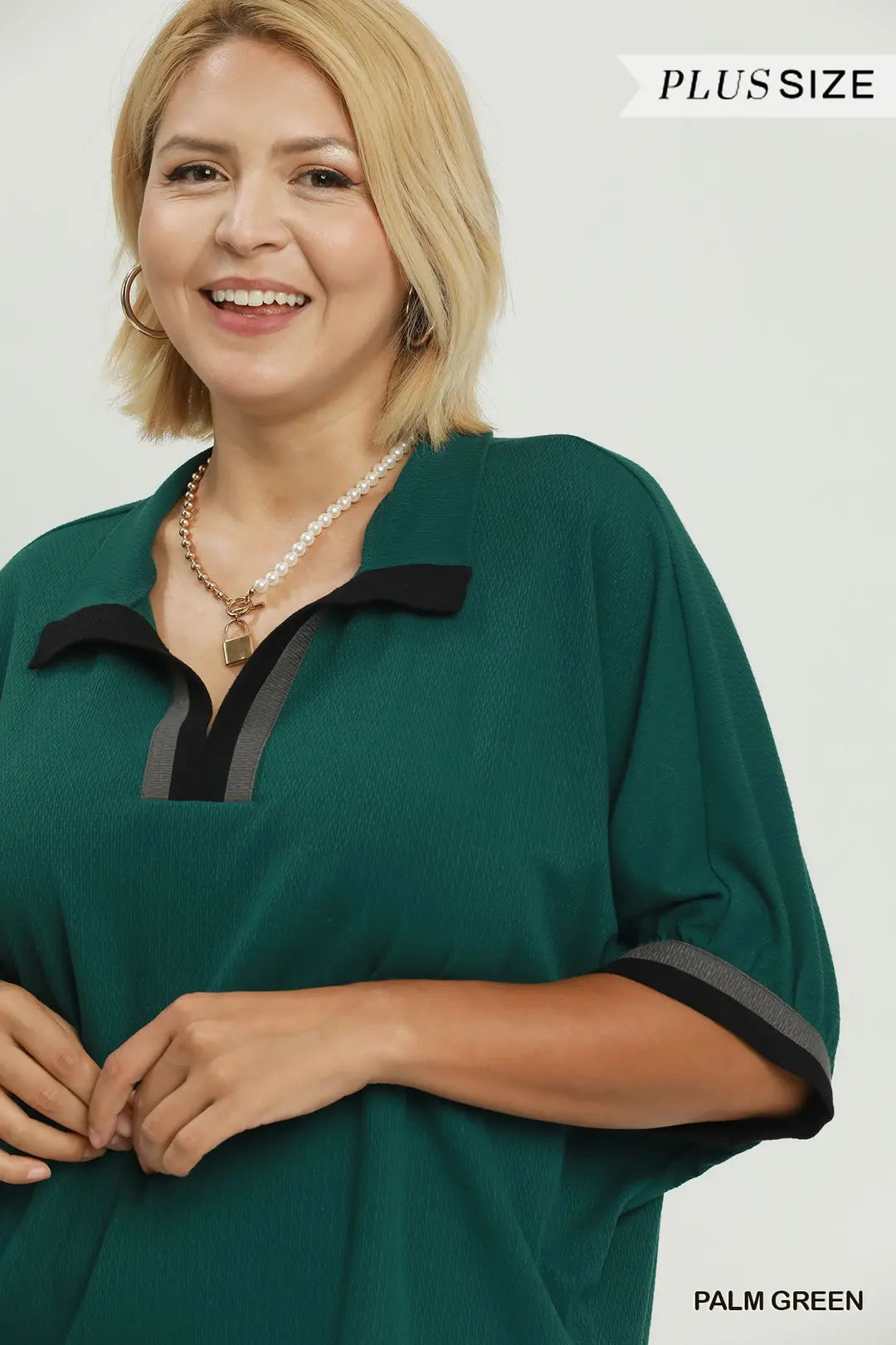 Contrast Trim Collared Short Sleeve Knit Top