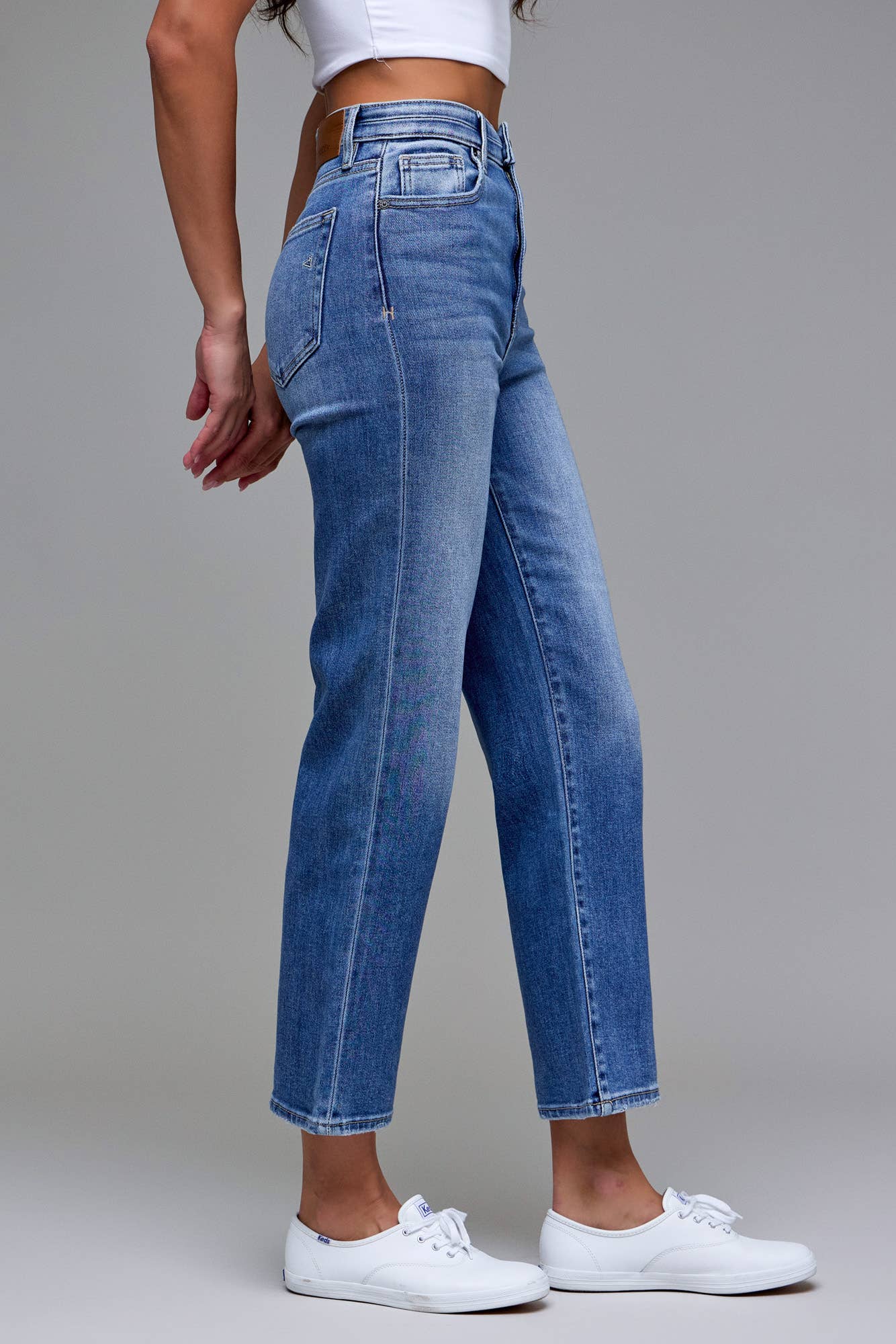 Dee Jeans