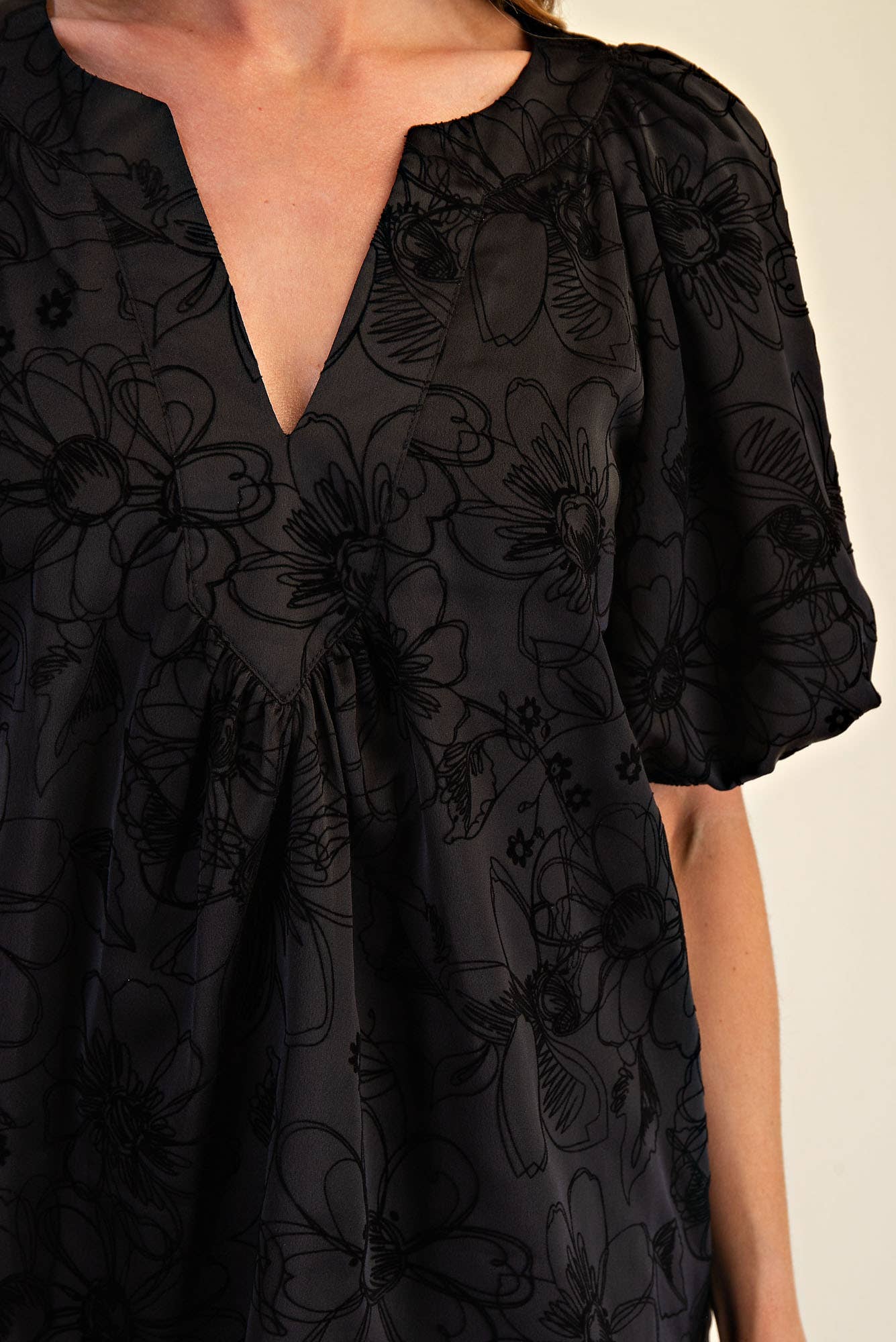 V-Neck Stitch Placket Puff Sleeve Top