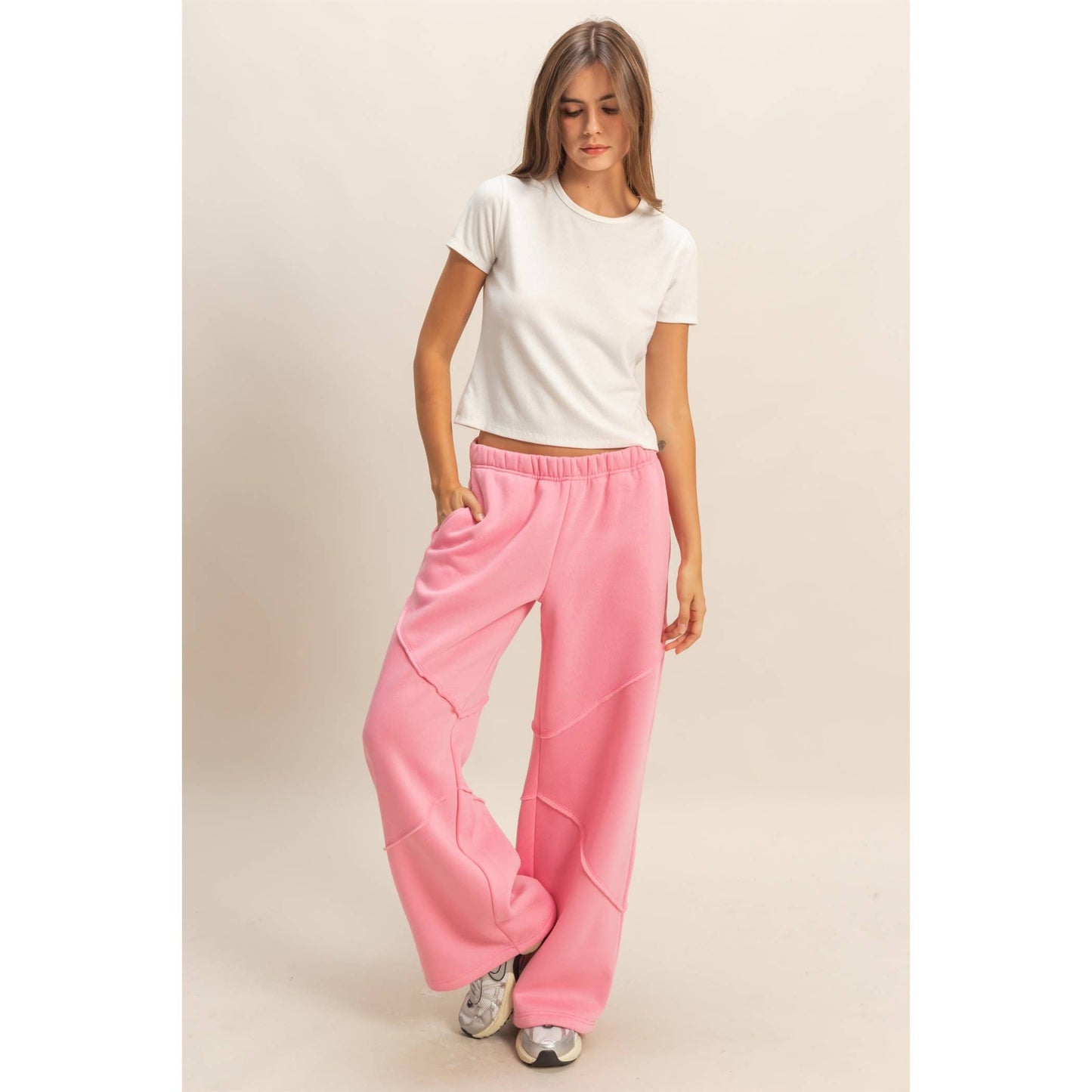 Relaxed-Fit Jogger Pants With Pocket Detail