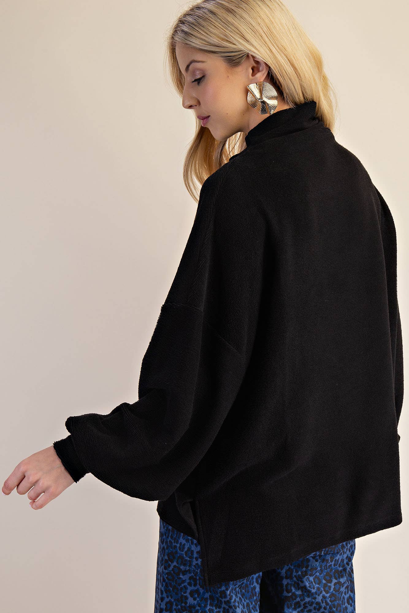 Mock Neck Balloon Sleeve Knit Top