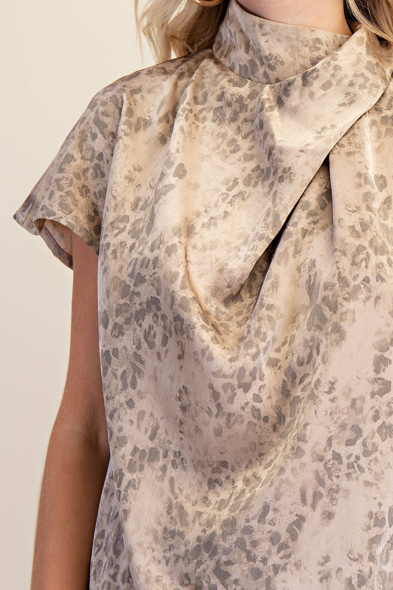 Mandarin Collar Short Sleeve Top