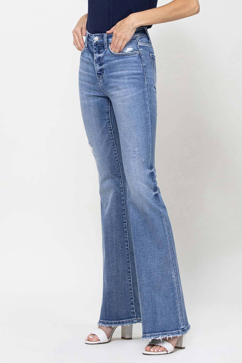 HIGH RISE DISTRESSED FLARE JEANS F4217