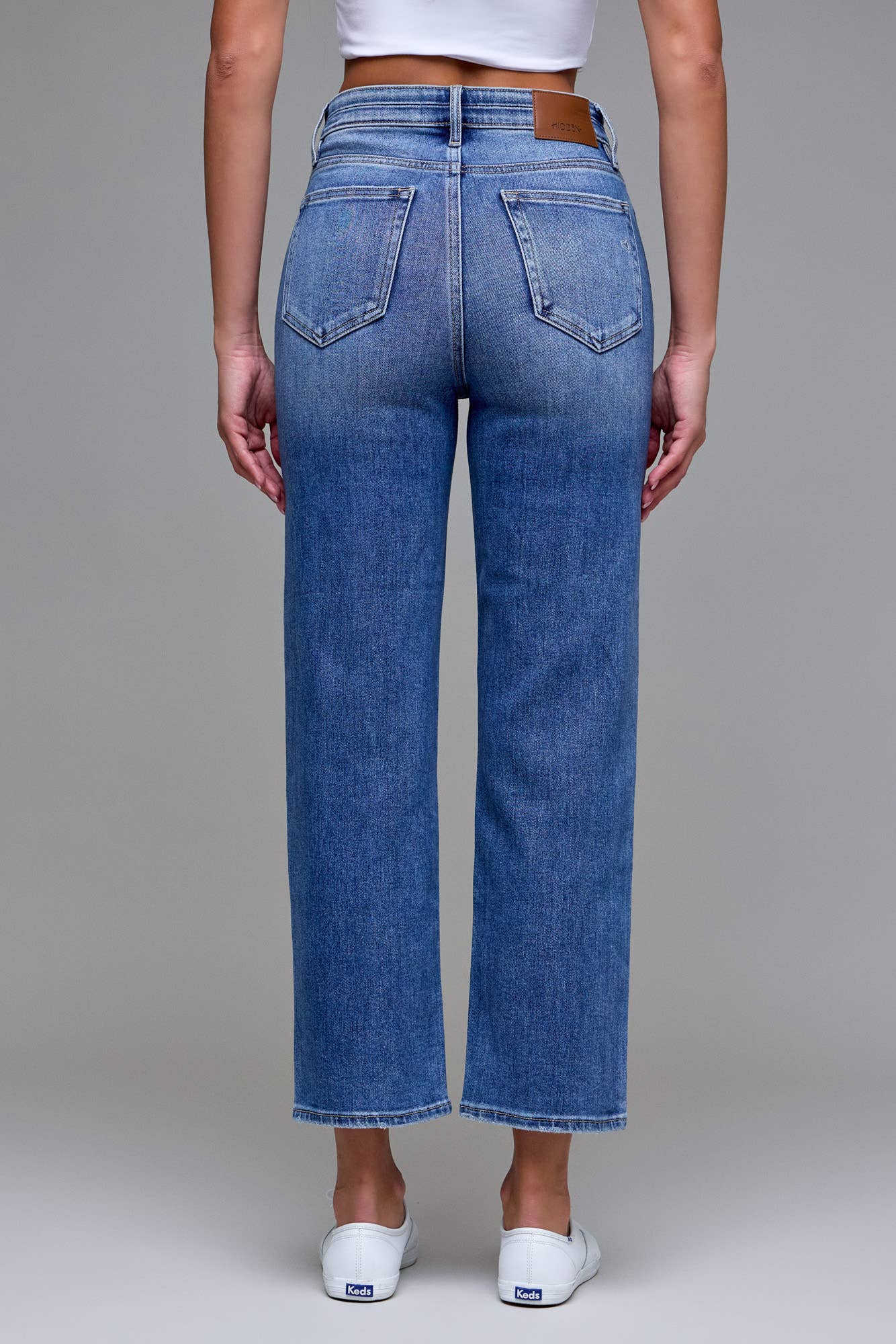 Dee Jeans